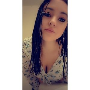 Meet your Posher, Lizzie
